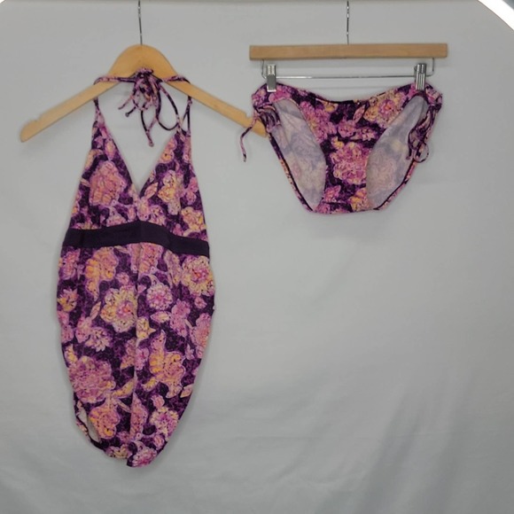 Motherhood Maternity Bathing Suit halter top - Picture 14 of 16